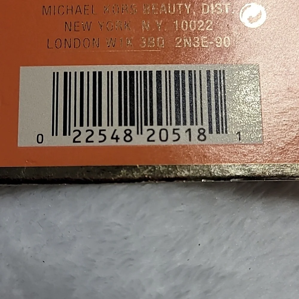 - Michael Kors clutch - Picture 5 of 5